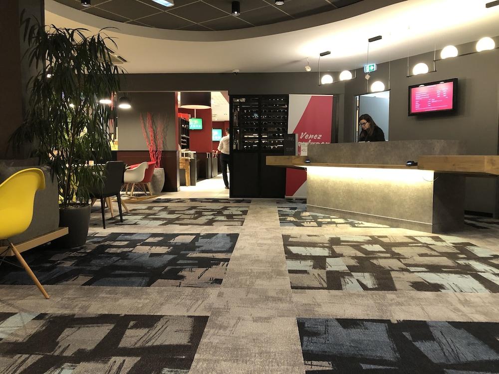 Hotel ibis Lyon Caluire Cité Internationale Exterior foto